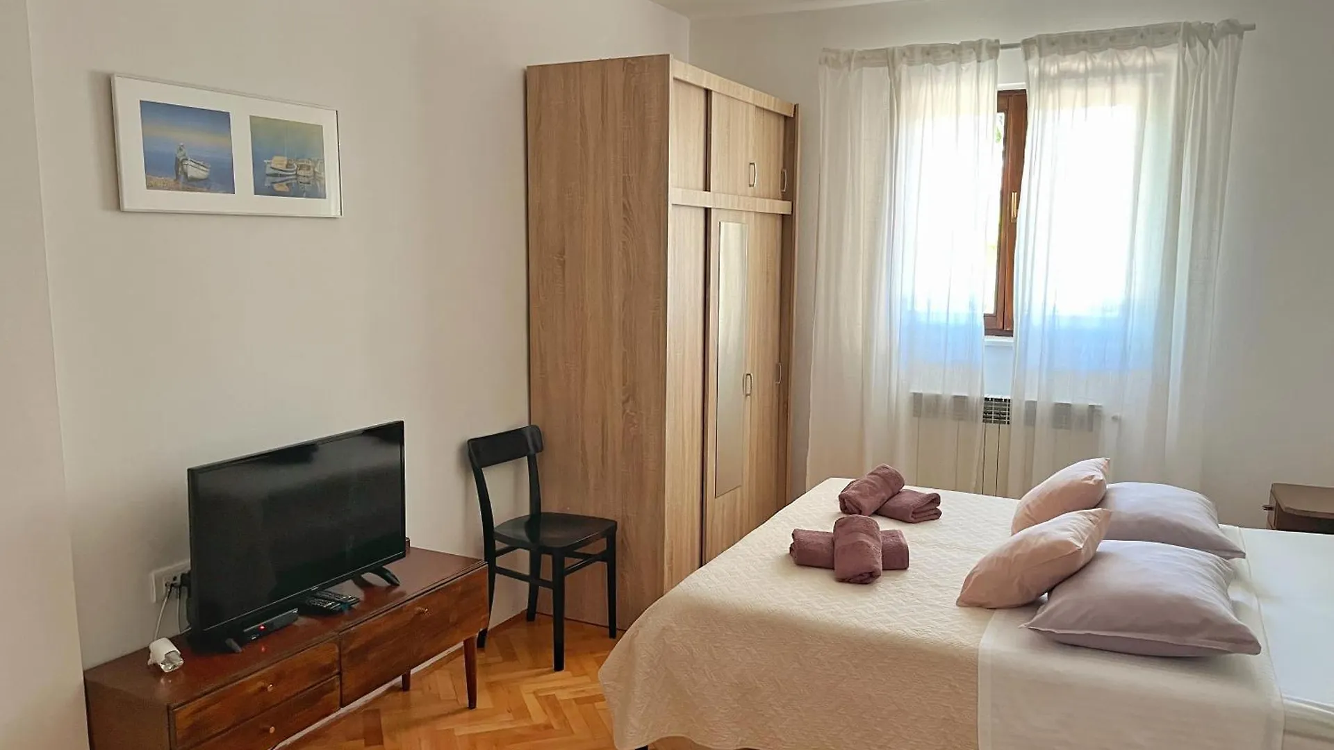 Apartment Nino In Póla